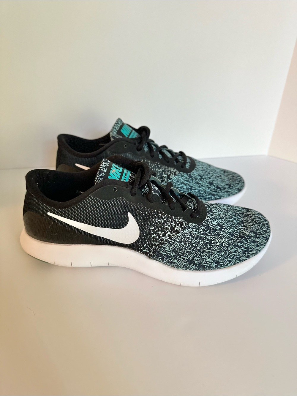 Nike Flex Contact Running Shoe- Wmns 8